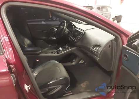 2015 Chrysler 200 S z USA, uszkodzony, nr VIN 1C3CCCBG2FN514478